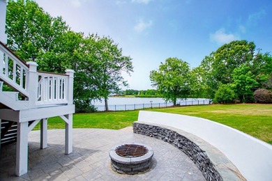 Coming soon! Lakeside Luxury! This stunning 4-sided brick ranch - photo 17