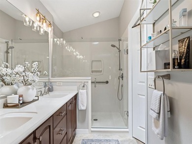 Welcome to this beautiful TURNKEY Stoneybrook Courtyard Villa - photo 25