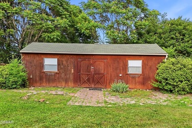 Welcome home to this charming one-level stone front ranch - photo 26