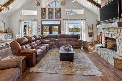 Waterfront Elegance on Lake Fork - photo 18
