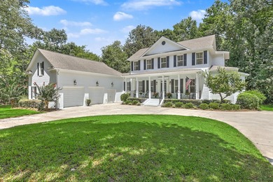 Welcome to an extraordinary Lowcountry estate where timeless - photo 1
