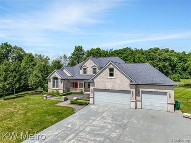 Set on a quiet cul-de-sac in one of Ray Township's most - photo 4