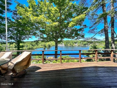 Charming log cottage overlooking Lake George with Lake George - photo 8