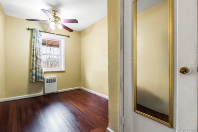 Welcome to 3241 Colden Avenue, a beautifully maintained - photo 15