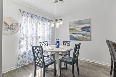 Fully furnished, completely remodeled two-bedroom - photo 18
