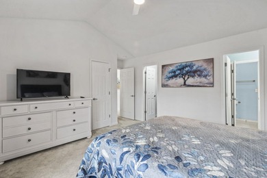 Fully furnished, completely remodeled two-bedroom - photo 20