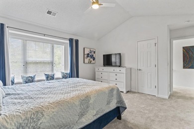 Fully furnished, completely remodeled two-bedroom - photo 23