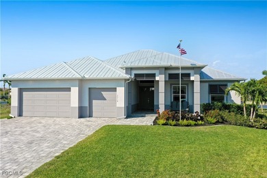 Waterfront Paradise in Paradise: Unrivaled Gulf Access & Luxury - photo 3