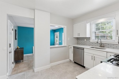 Welcome to this beautifully renovated 3-bedroom, 3-bath Colonial - photo 9