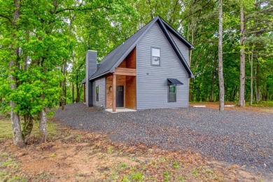 Lake Home For Sale in Pangburn, Arkansas