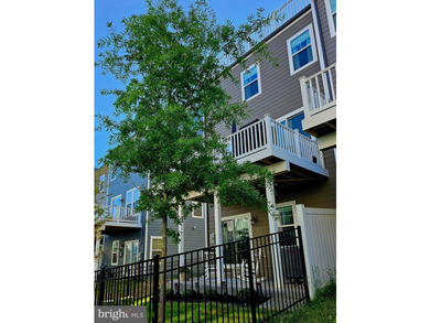 NEW PRICE-EXCEPTIONAL VALUE! Better Than New and Ready to - photo 5