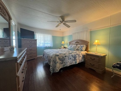 Looking for space? Welcome home to this spacious, clean and - photo 22