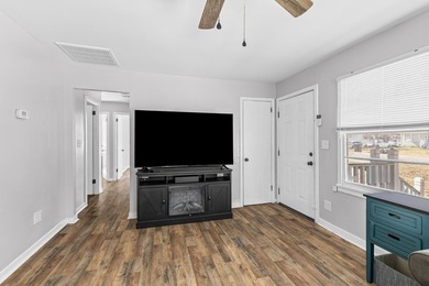 A full 2022 renovation, a big fenced yard, and a commute you can - photo 6