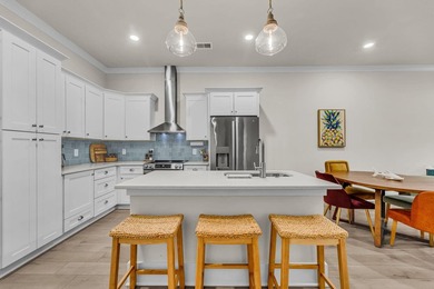 Resale unit. Lightly used as a second home and impeccably - photo 1