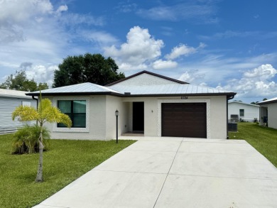(private lake, pond, creek) Home For Sale in Fort Pierce Florida