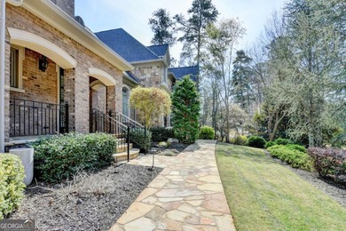 Welcome to this exquisite 5 BED / 6.5 BATH LUXURY ESTATE, with - photo 4