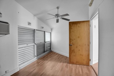 SELLER FINANCING $500,000 down payment, 6% interest rate, 5-year - photo 9