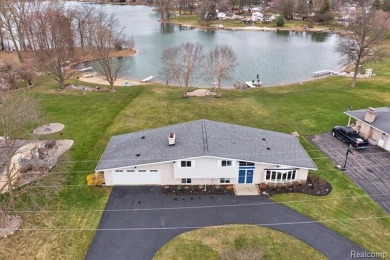 Tull Lake Home For Sale in White Lake Michigan