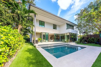 Discover contemporary luxury in this brand-new tranquil Miami - photo 1