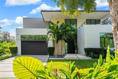Discover contemporary luxury in this brand-new tranquil Miami - photo 3