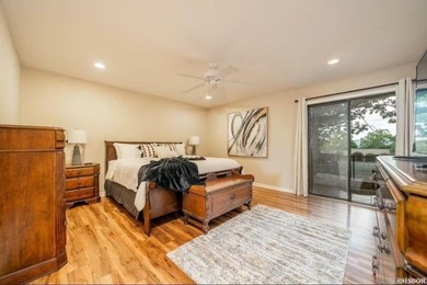 Must see this updated condo in the highly coveted Southshore - photo 13