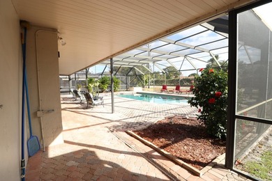 Spacious 3/2 home boasting 2350+ square feet under air with - photo 15