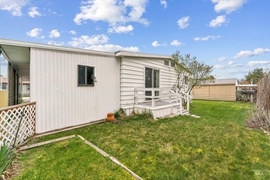 Fully Updated Home in Active 55+ Gated Community. It's not just - photo 16