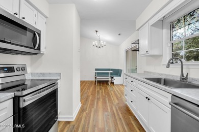 JUST REDUCED! Motivated Sellers! Fully renovated and ready for - photo 18