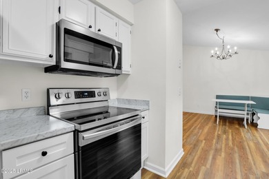 JUST REDUCED! Motivated Sellers! Fully renovated and ready for - photo 19