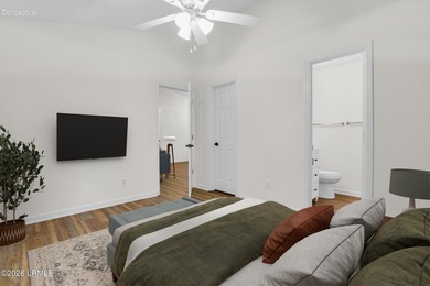 JUST REDUCED! Motivated Sellers! Fully renovated and ready for - photo 23