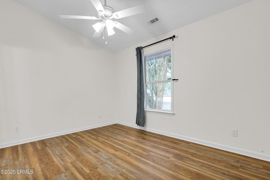 JUST REDUCED! Motivated Sellers! Fully renovated and ready for - photo 25