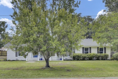 Lake Home For Sale in Moncks Corner, South Carolina