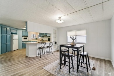 Fully Updated Home in Active 55+ Gated Community. It's not just - photo 34