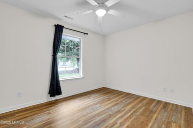 JUST REDUCED! Motivated Sellers! Fully renovated and ready for - photo 35