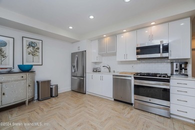 Discover the luxurious ocean front community of Port Regalle - photo 15