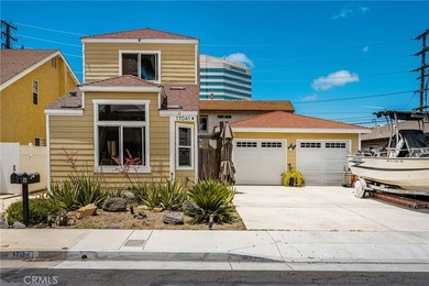 Two Detached Homes - Up to 10 Parking Spaces - Near the Beach - photo 2
