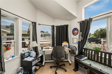 Two Detached Homes - Up to 10 Parking Spaces - Near the Beach - photo 10