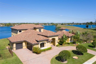 (private lake, pond, creek) Home For Sale in Davie Florida