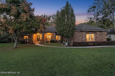 St. Johns River Home Sale Pending in Fleming Island Florida