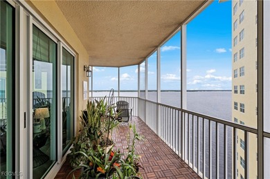 Sophisticated Riverfront Living Minutes from Downtown Fort Myers