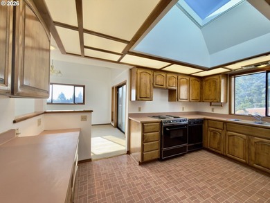 Tucked into a quiet cul-de-sac within the gated 55+ Brookhaven - photo 10