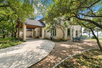 LOCATION, LOCATION, LOCATION. Lake living on one of the most - photo 15