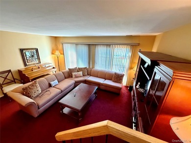 This stunning condo in the desirable Stanford Court offers two - photo 16