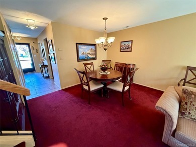 This stunning condo in the desirable Stanford Court offers two - photo 17