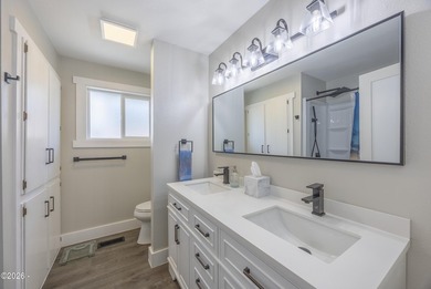 A well-maintained 2-bedroom, 1-bathroom single-level home in - photo 24