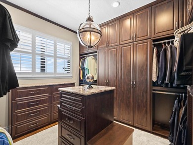 Welcome to an extraordinary waterfront estate in the prestigious - photo 26
