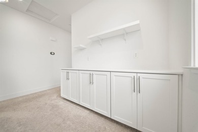 1502 Flagship Drive sits on a generous corner lot in Mare - photo 34