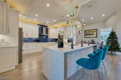 Premier Luxury Waterfront Estate | 235' Frontage | Unique Corner - photo 5