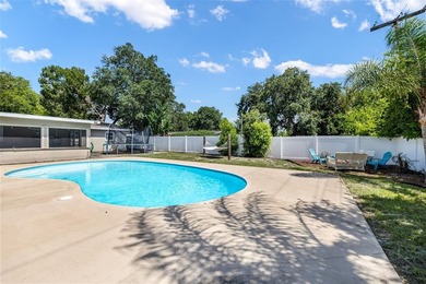 Welcome to 1509 Primrose Lane! Beautifully updated pool home - photo 5
