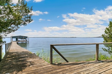 LOCATION, LOCATION, LOCATION. Lake living on one of the most - photo 35